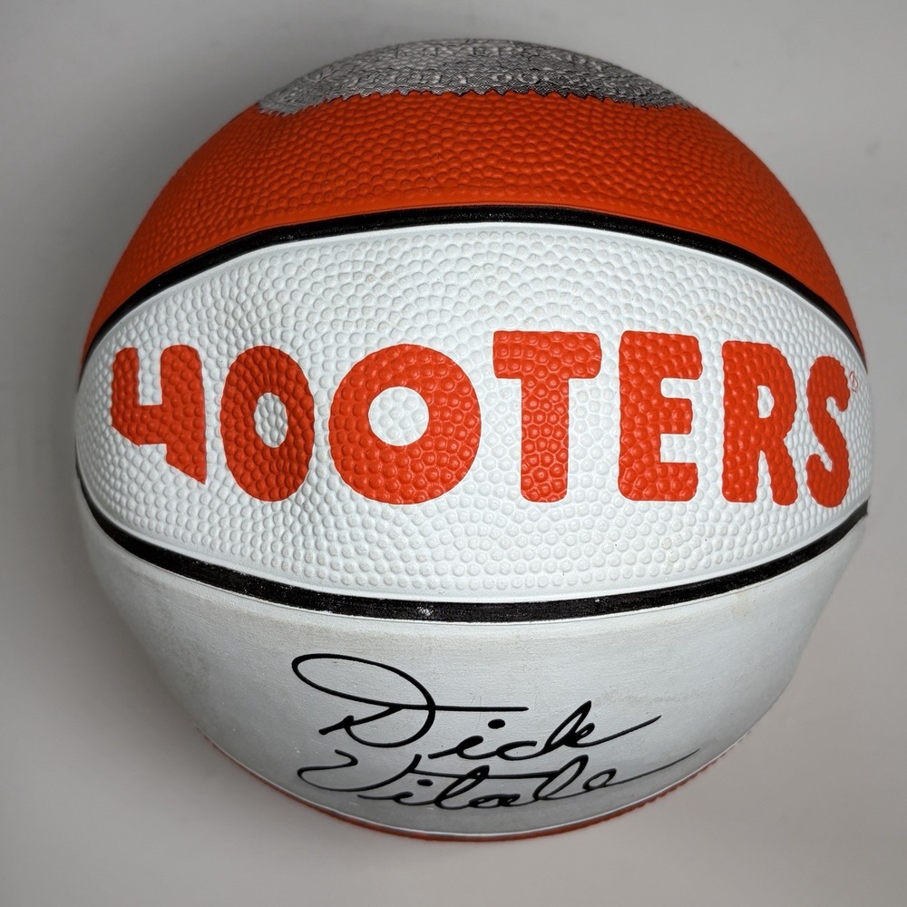 VTG HOOTERS 20th Anniversary Dick Vitale Foundation Mini‎ Basketball
